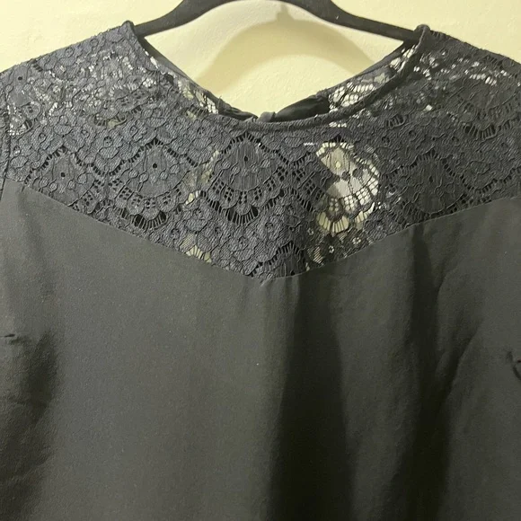 Sézane Adeline Blouse in Noir, FR Size 40 (US 8) - Picture 8 of 15